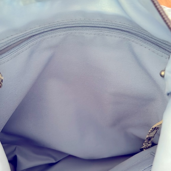 Baggallini Legacy Floral Print Cross Body Zipper Bag - Picture 6 of 6